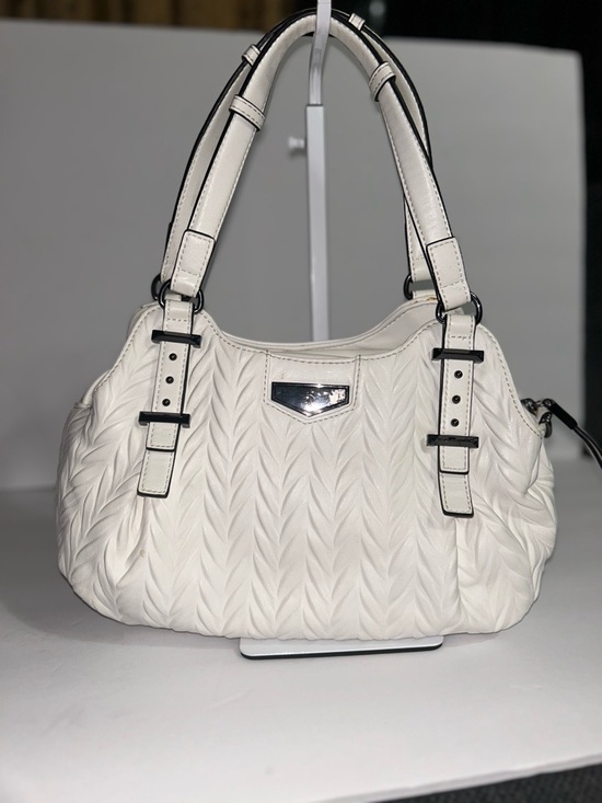 Simply Vera Vera Wang Handbags - Simply Vera Vera Wang Ivory Quilted Shoulder Bag with Silver Hardware